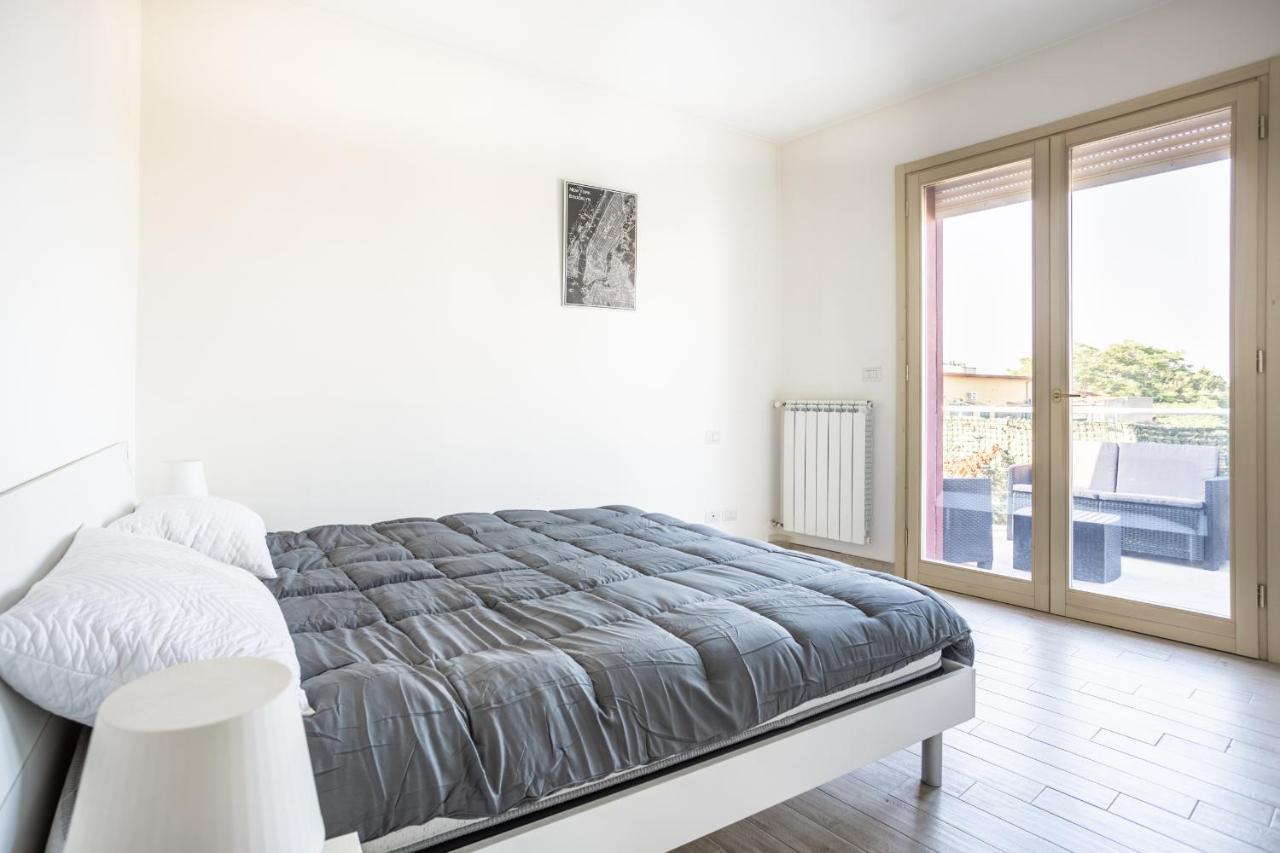 Appartement Urban Retreat -Private Parking+Terrace à Rome Extérieur photo