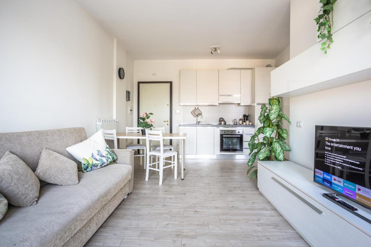 Appartement Urban Retreat -Private Parking+Terrace à Rome Extérieur photo