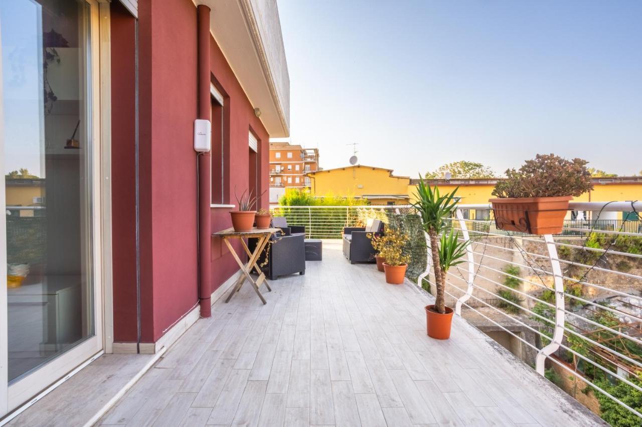 Appartement Urban Retreat -Private Parking+Terrace à Rome Extérieur photo