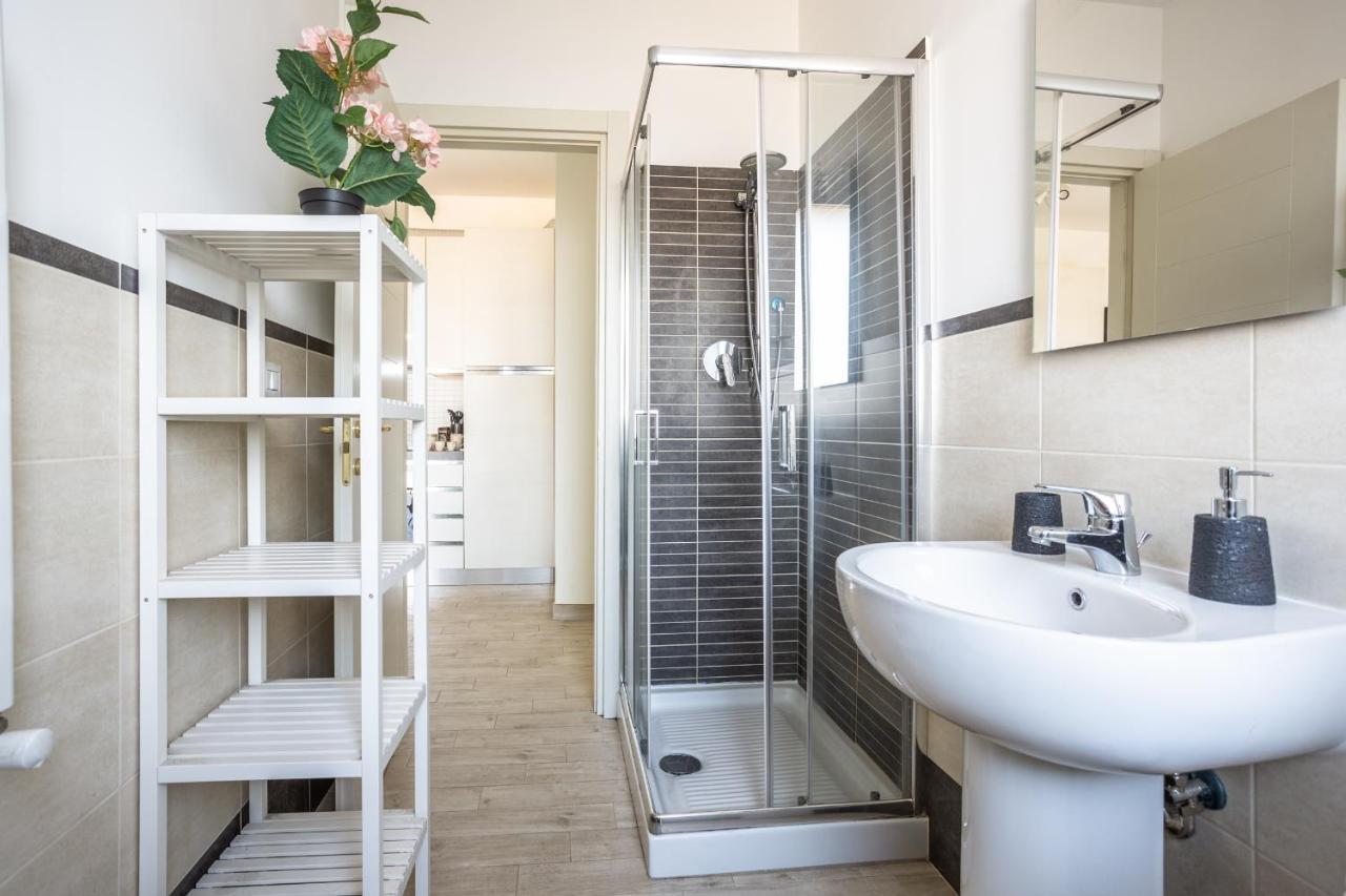 Appartement Urban Retreat -Private Parking+Terrace à Rome Extérieur photo