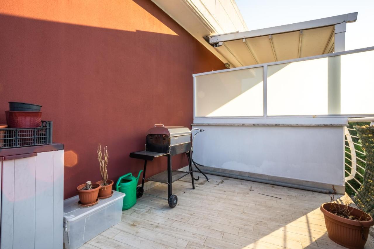 Appartement Urban Retreat -Private Parking+Terrace à Rome Extérieur photo